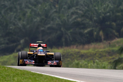 Jean-Eric Vergne rueda en los libres 3