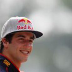 Daniel Ricciardo sonríe en Malasia