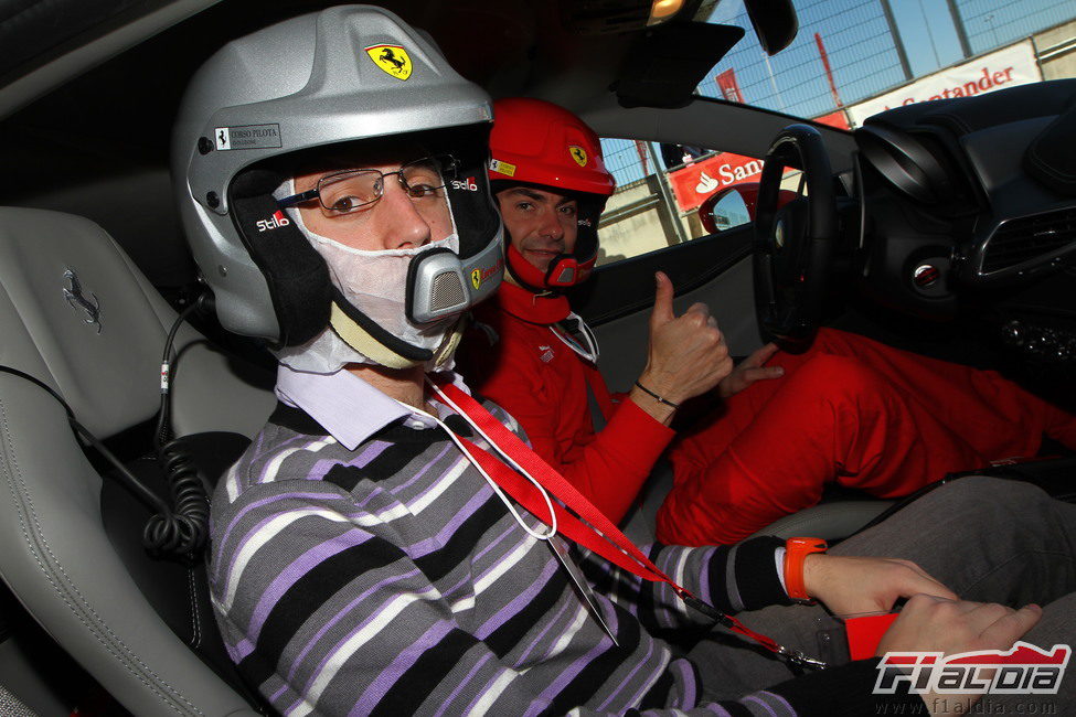 F1 al día se sentó en el Ferrari 458 Italia