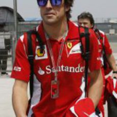 Fernando Alonso llega al circuito de Shanghái