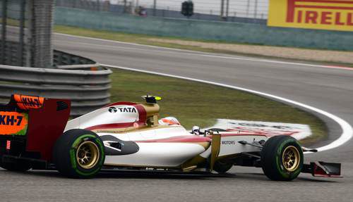 Karthikeyan rueda con el F112 durante los primeros libres de China