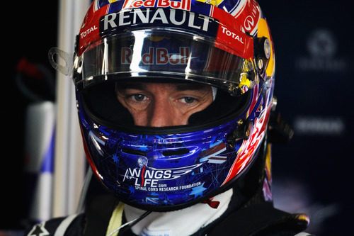 Webber se prepara para subirse al coche