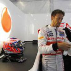 Jenson Button tras salir del MP4-27