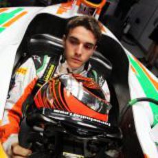 Jules Bianchi se sube por primera vez al VJM05