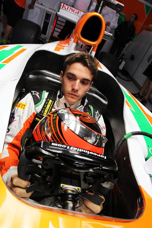 Jules Bianchi se sube por primera vez al VJM05