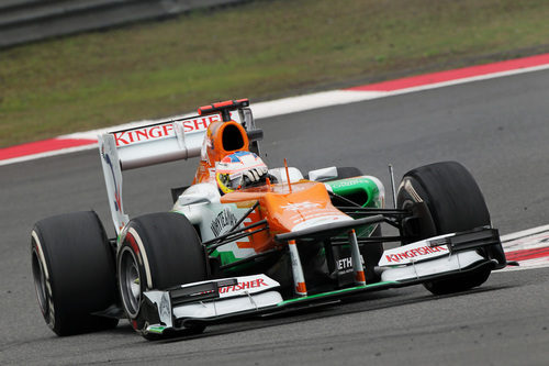 Paul di Resta completa una vuelta en China