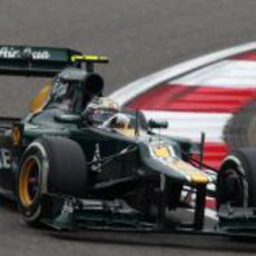 Giedo van der Garde apura al máximo su CT01 sobre el asfalto de Shanghái