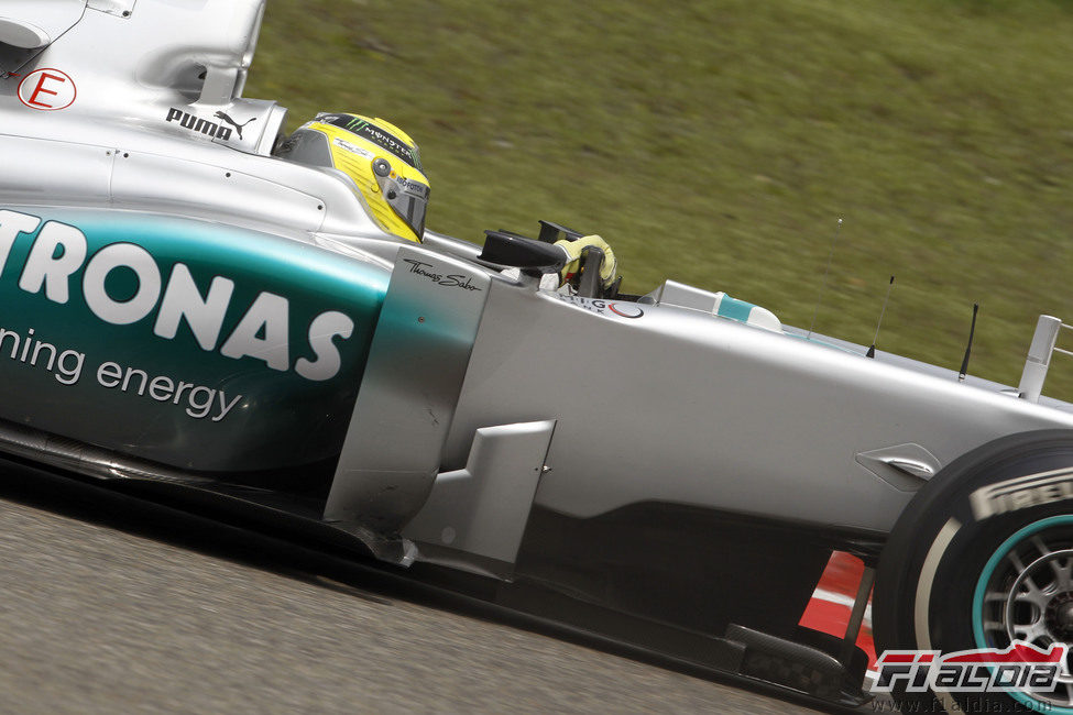 Nico Rosberg logra la primera pole de su carrera en la Fórmula 1