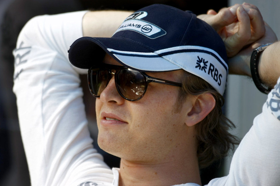 Rosberg tomando el sol
