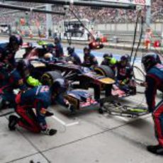 Jean-Eric Vergne realiza un 'pit stop' en Shanghái