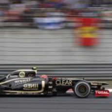 Romain Grosjean rueda en la carrera de China