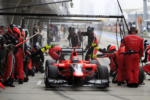 Timo Glock termina su parada tras cambiar neumáticos