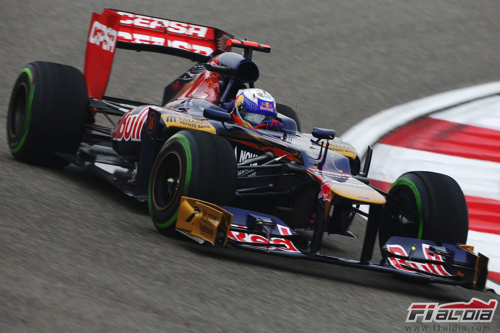 Daniel Ricciardo en los libres del Gran Premio de China