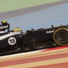 Bruno Senna rueda en Sakhir con el FW34