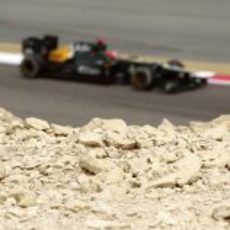 Heikki Kovalainen en el desierto de Baréin