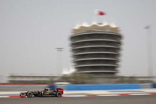 Romain Grosjean exprime su E20 en Sakhir