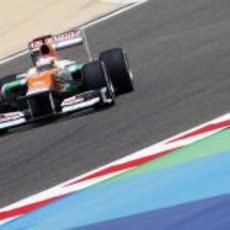 Paul di Resta durante la clasificación del GP de Baréin