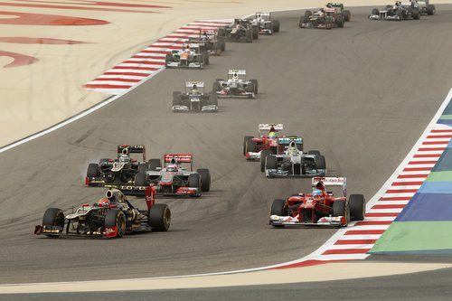 Pelea en cabeza del Gran Premio de Baréin