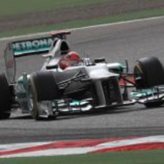 Michael Schumacher durante la carrera en Sakhir