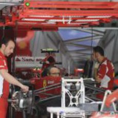 Trabajo en el box de Ferrari en Baréin