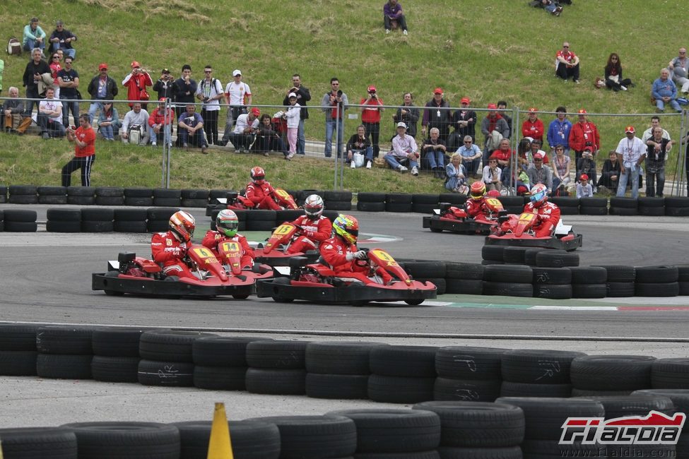Bonita lucha de karts vivida en Mugello