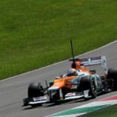 Paul di Resta rueda en el segundos día de test en Mugello