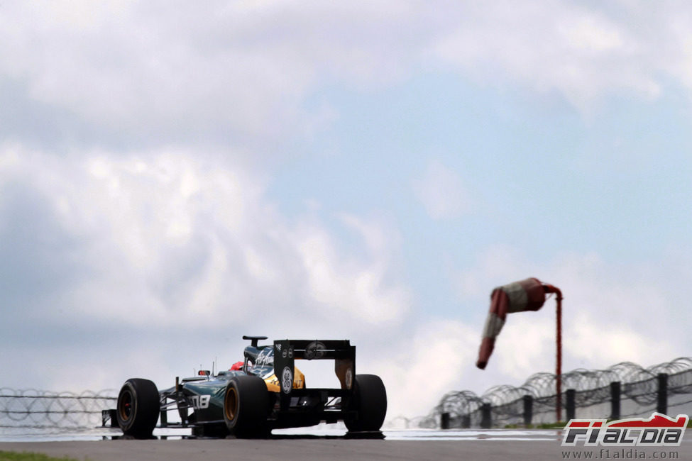 Heikki Kovalainen con Caterham en los test de Mugello