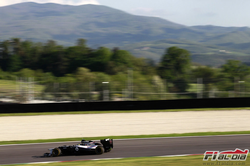 Bruno Senna rueda en Mugello