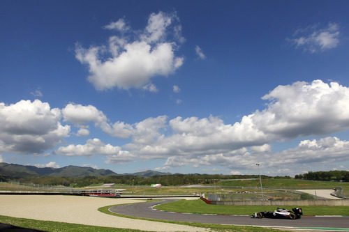 Nubes y claros para Bruno Senna en 2012