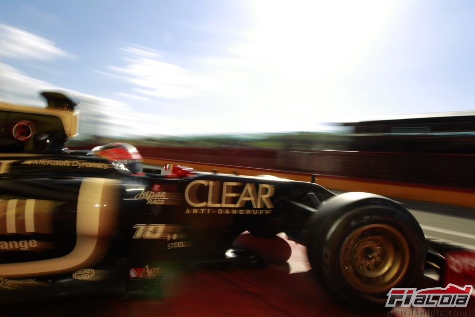 Romain Grosjean enfila el pitlane de Mugello