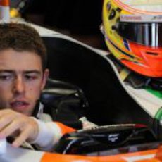 Paul di Resta en su oficina de trabajo