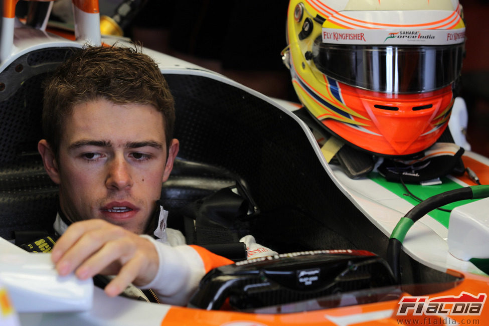 Paul di Resta en su oficina de trabajo