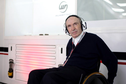 Sir Frank Williams en su silla de ruedas