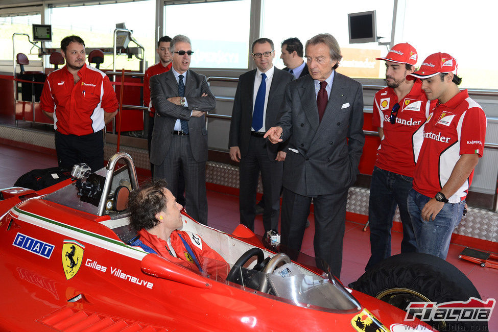 Luca di Montezemolo habla con Jacques Villeneuve en Fiorano