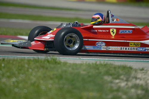 Villeneuve en pista con el 312 T4