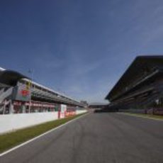 Gradas y boxes del Circuit de Catalunya