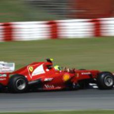 Felipe Massa en el circuito de Montmeló durante los libres