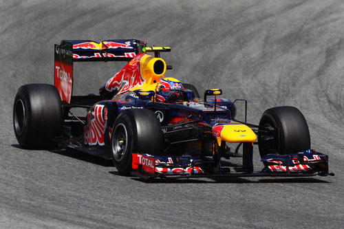 Mark Webber completa un giro más en Montmeló