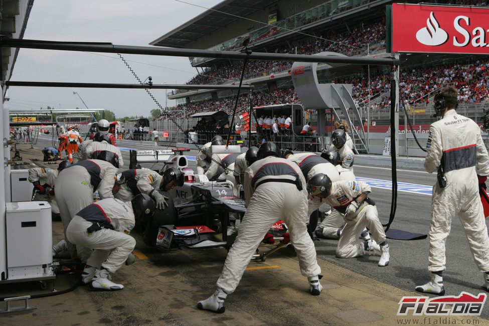 Kamui Kobayashi realiza una parada en Montmeló