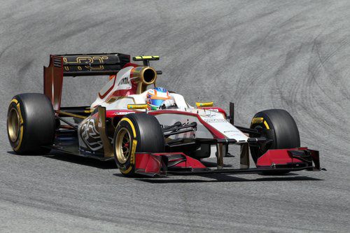 Narain Karthikeyan rueda a los mandos del F112