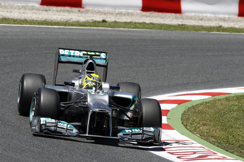 Nico Rosberg rueda a los mandos del W03 en Montmeló