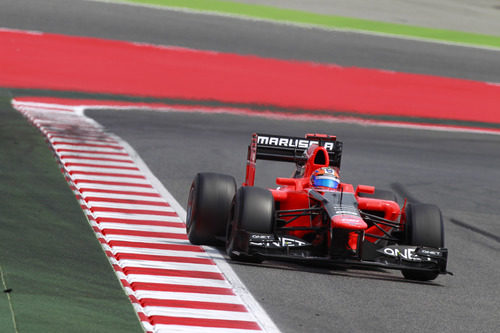 Timo Glock exprime el MR01 en Montmeló