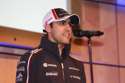 Pastor Maldonado habla en la sede de Williams