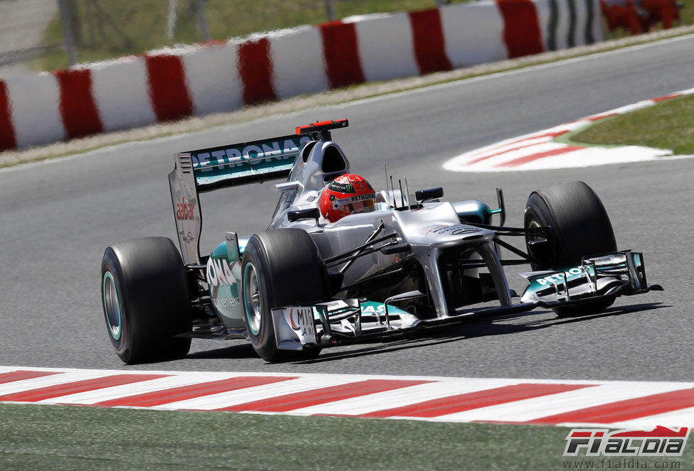 Michael Schumacher rueda en los Libres 1 del GP de España