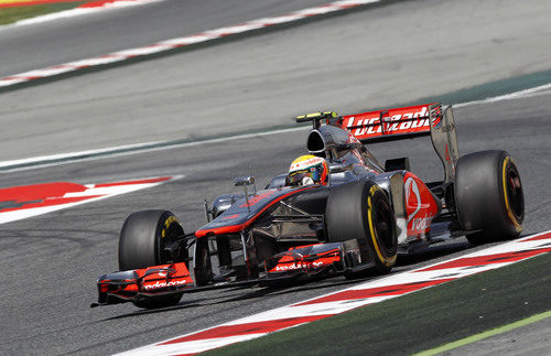Lewis Hamilton pone a punto su MP4-27