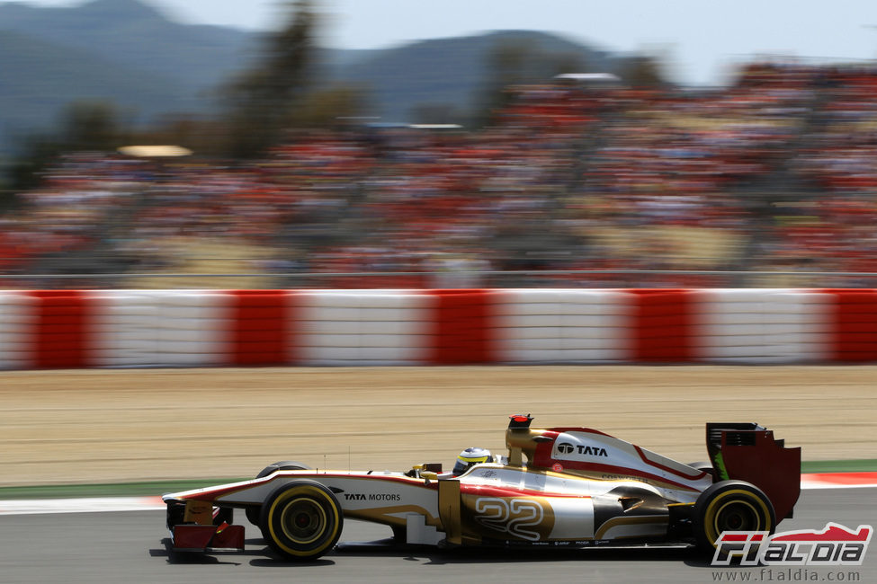 Pedro de la Rosa conduce su F112 en Montmeló