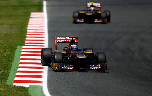 Daniel Ricciardo sigue completando kilómetros en Montmeló