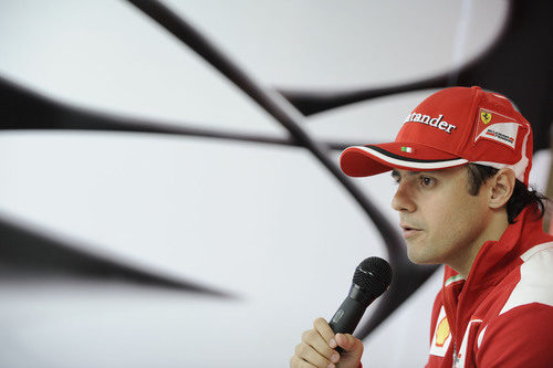 Felipe Massa habla con la prensa en Montecarlo