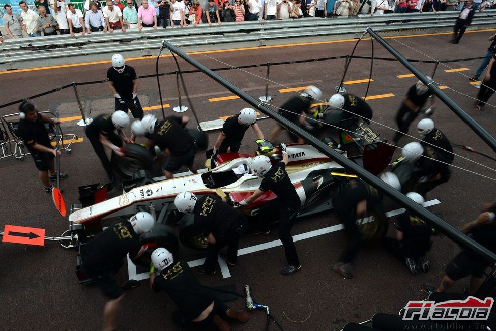 HRT practica los 'pit stops' en Mónaco