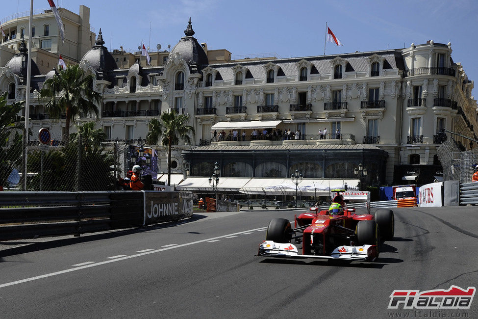 Felipe Massa sigue mejorando sus cronos en Mónaco